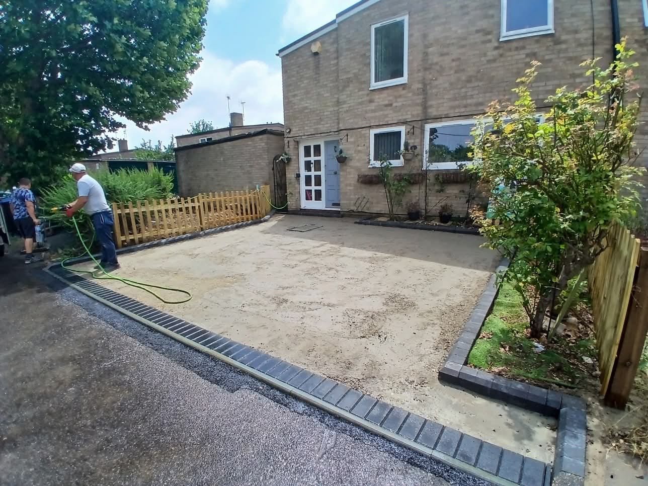 Resin driveway 27